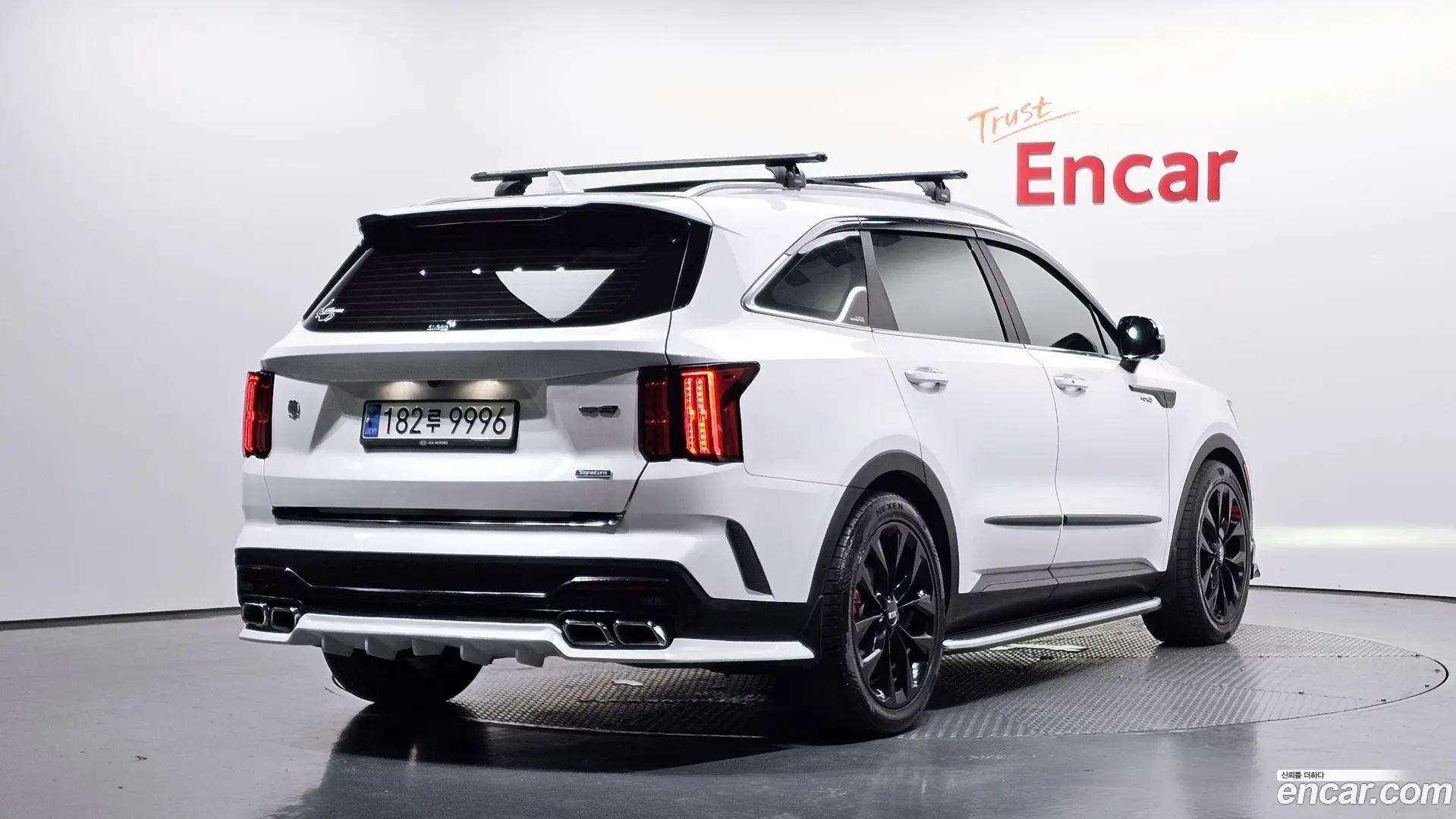 Main__Slider__Photo:Sorento Kia 2020.3-1