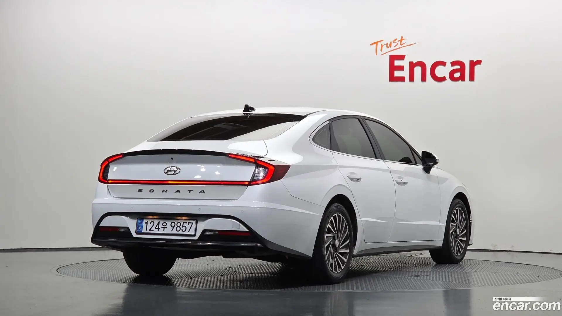 Main__Slider__Photo:Sonata Hyundai 2020.7-1