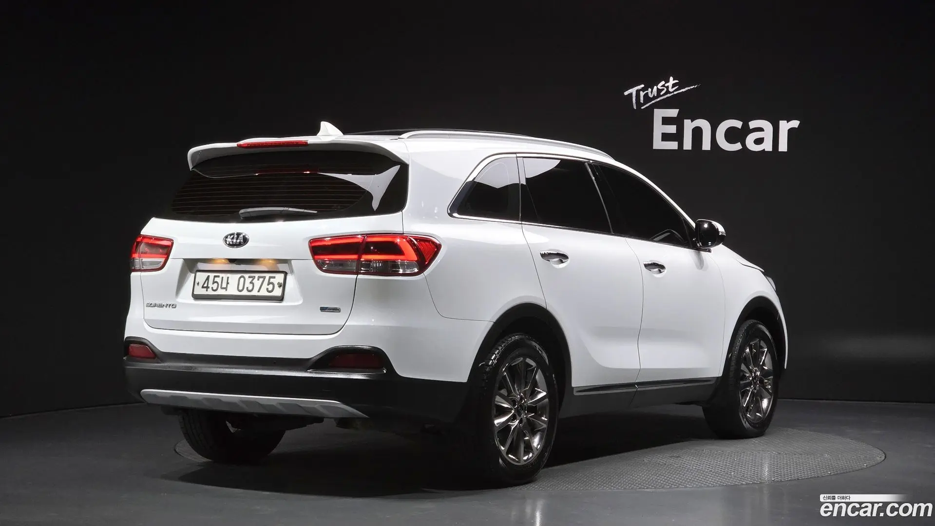 Main__Slider__Photo:Sorento Kia 2015.8-1