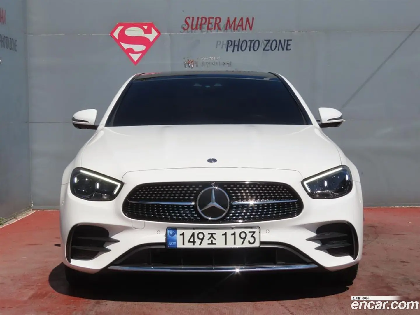Main__Slider__Photo:E-Class Mercedes-Benz 2021.3-1