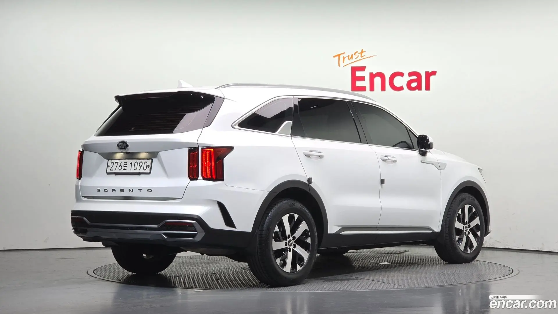 Main__Slider__Photo:Sorento Kia 2020.8-1