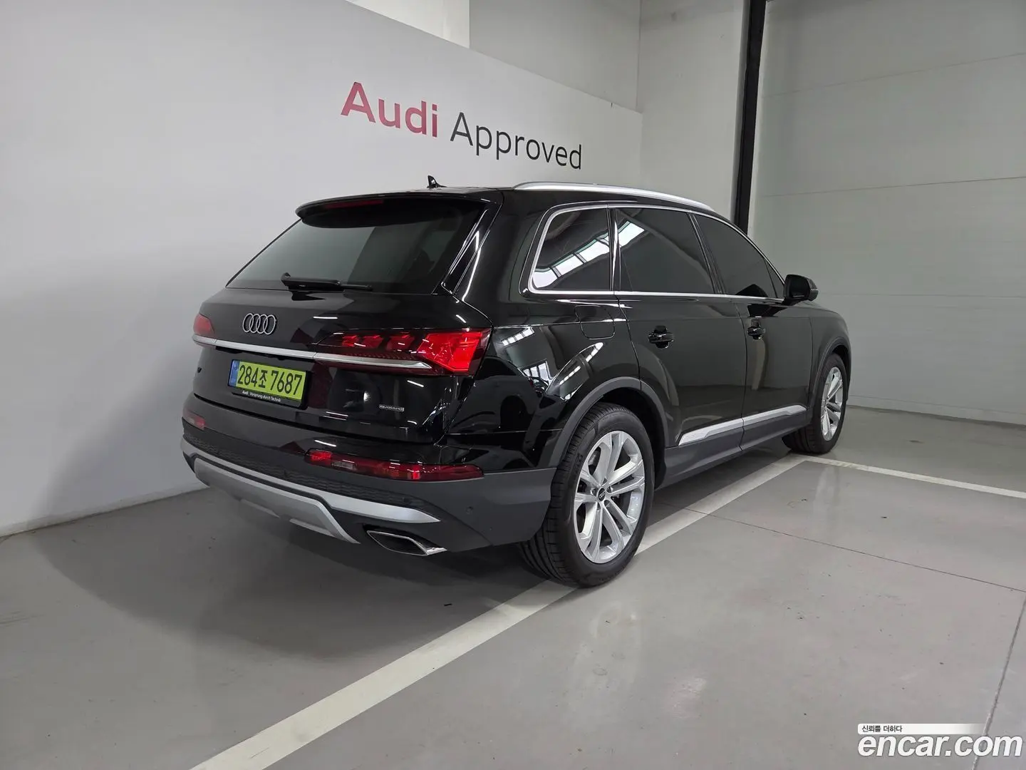Main__Slider__Photo:Q7 Audi 2025.10-1