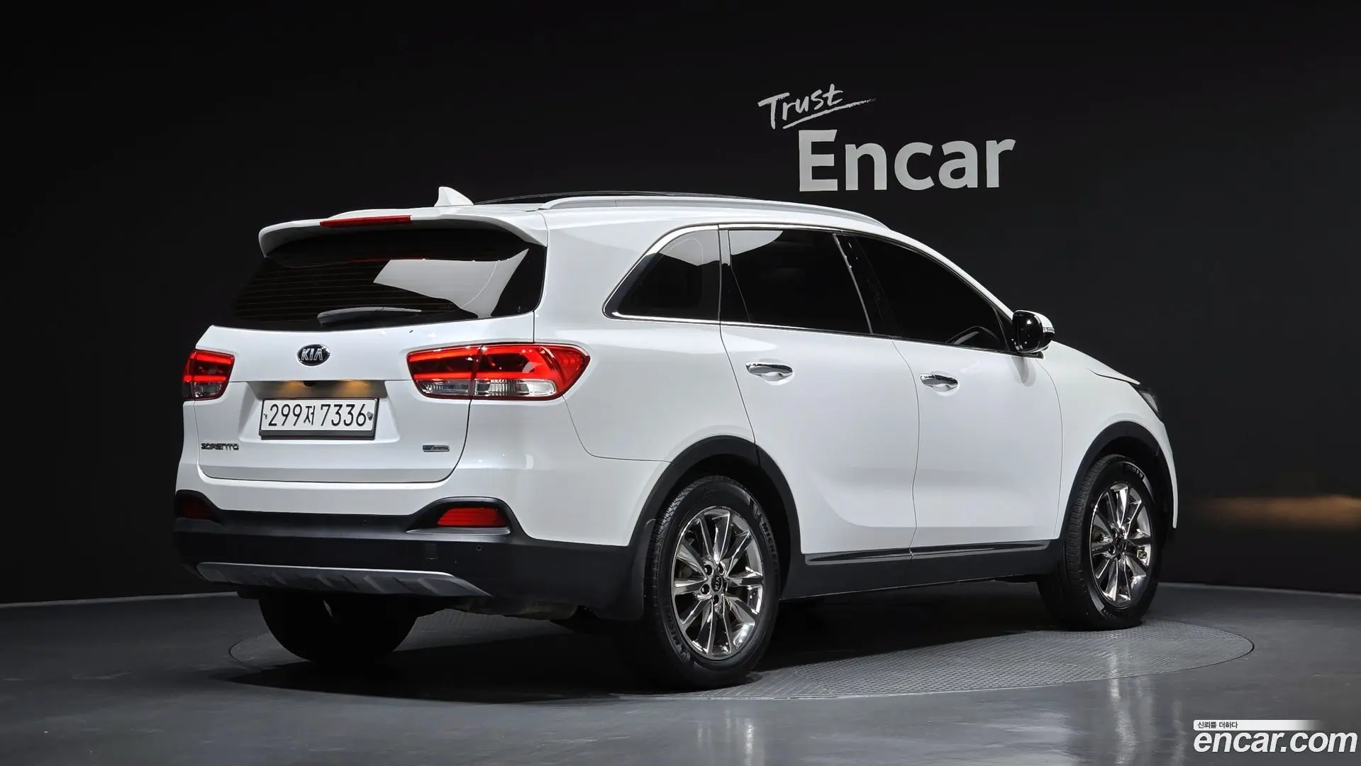 Main__Slider__Photo:Sorento Kia 2015.5-1