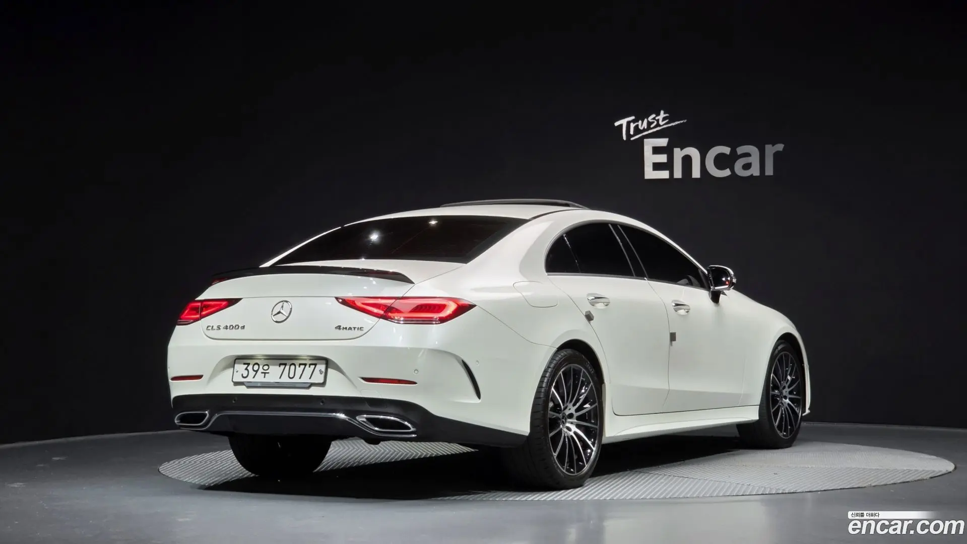 Main__Slider__Photo:CLS-Class Mercedes-Benz 2018.10-1