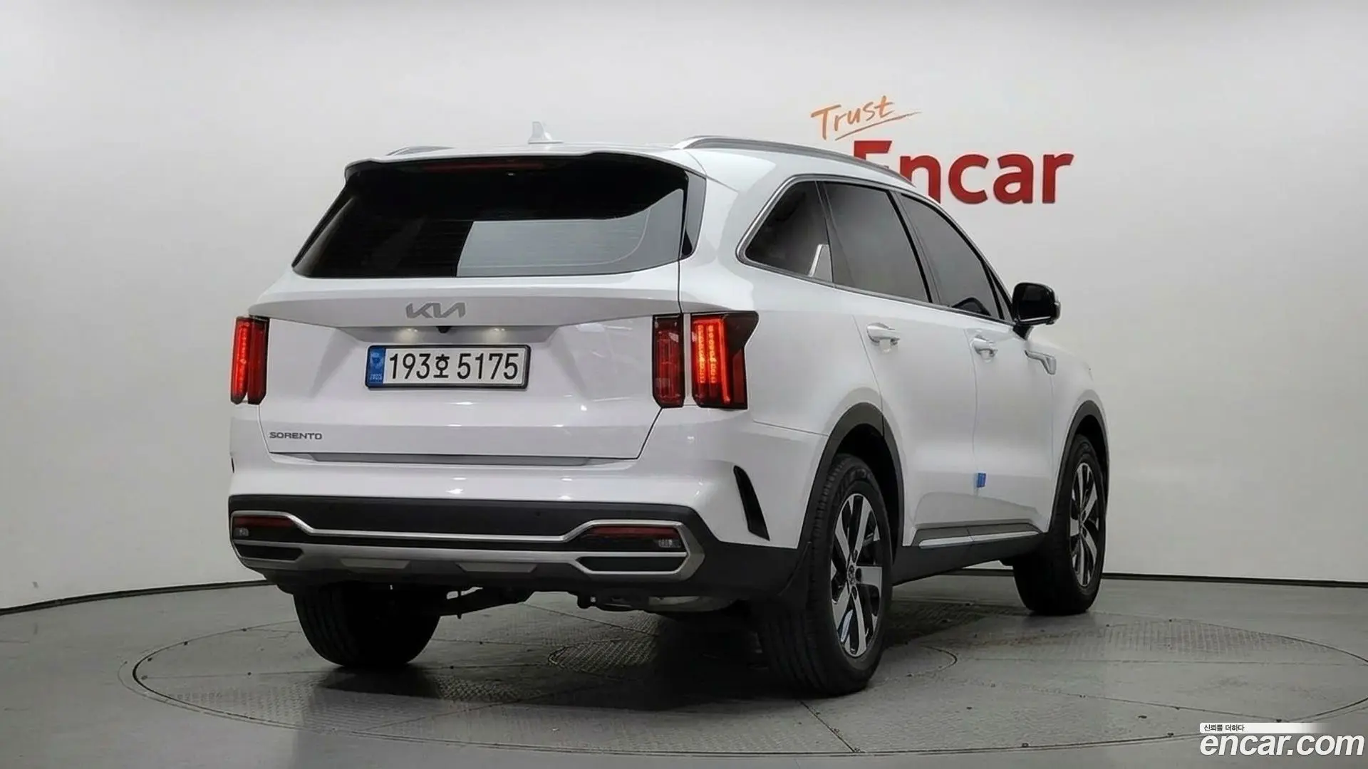 Main__Slider__Photo:Sorento Kia 2022.9-1