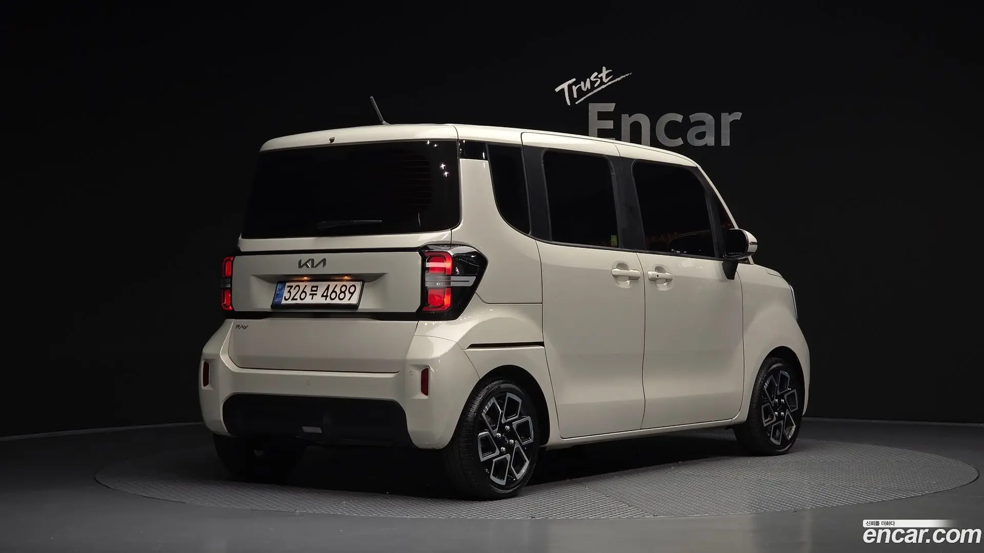 Main__Slider__Photo:RAY Kia 2022.10-1