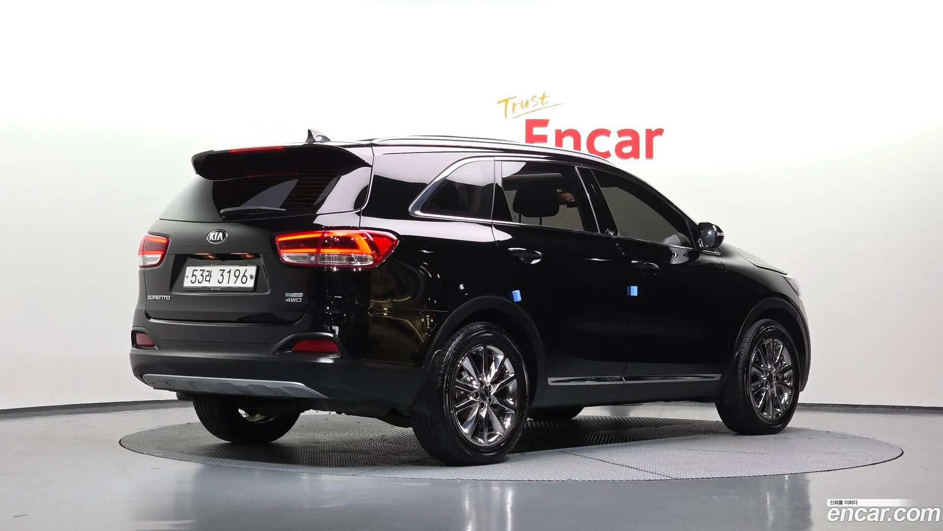 Main__Slider__Photo:Sorento Kia 2015.3-1