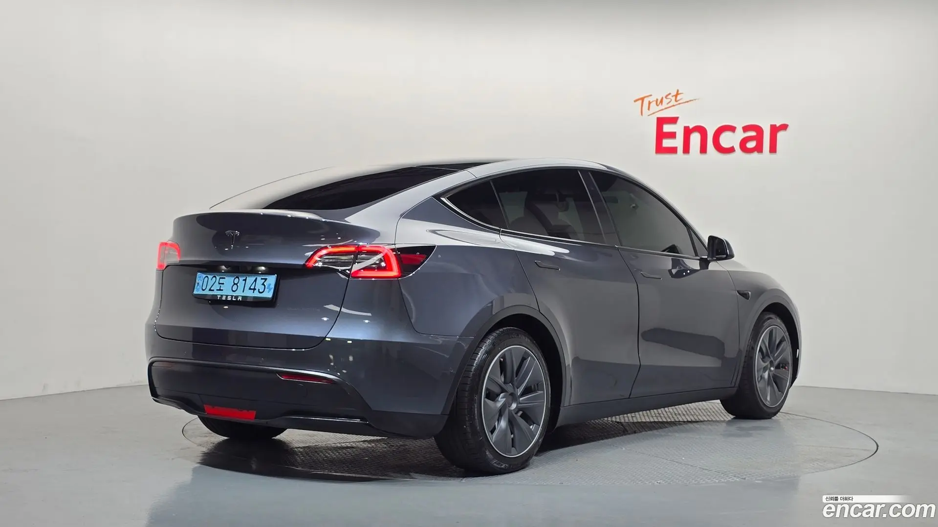 Main__Slider__Photo:Model Y Tesla 2021.8-1