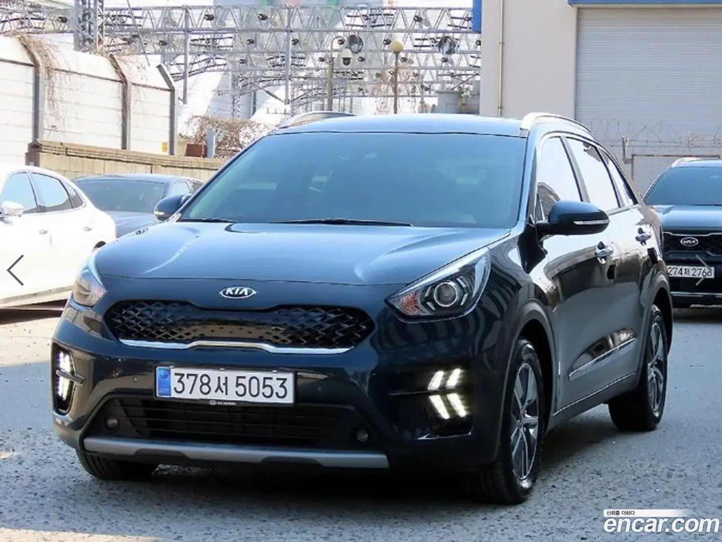 Main__Slider__Photo:Niro Kia 2020.6-1
