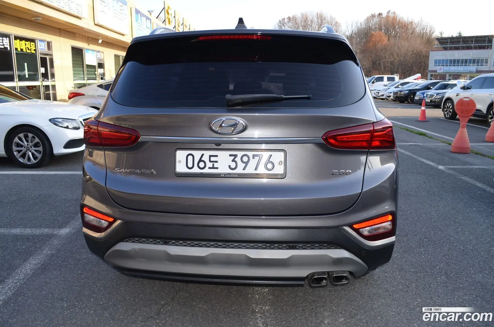 Main__Slider__Photo:Santafe Hyundai 2018.6-1