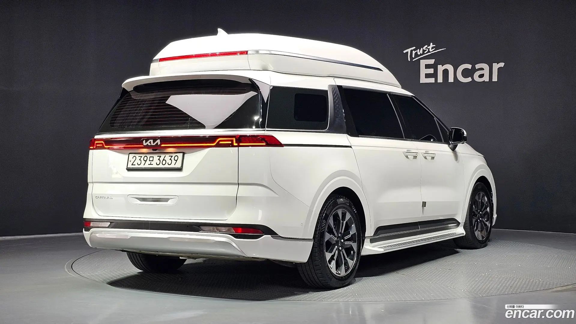 Main__Slider__Photo:Canival Kia 2021.8-1
