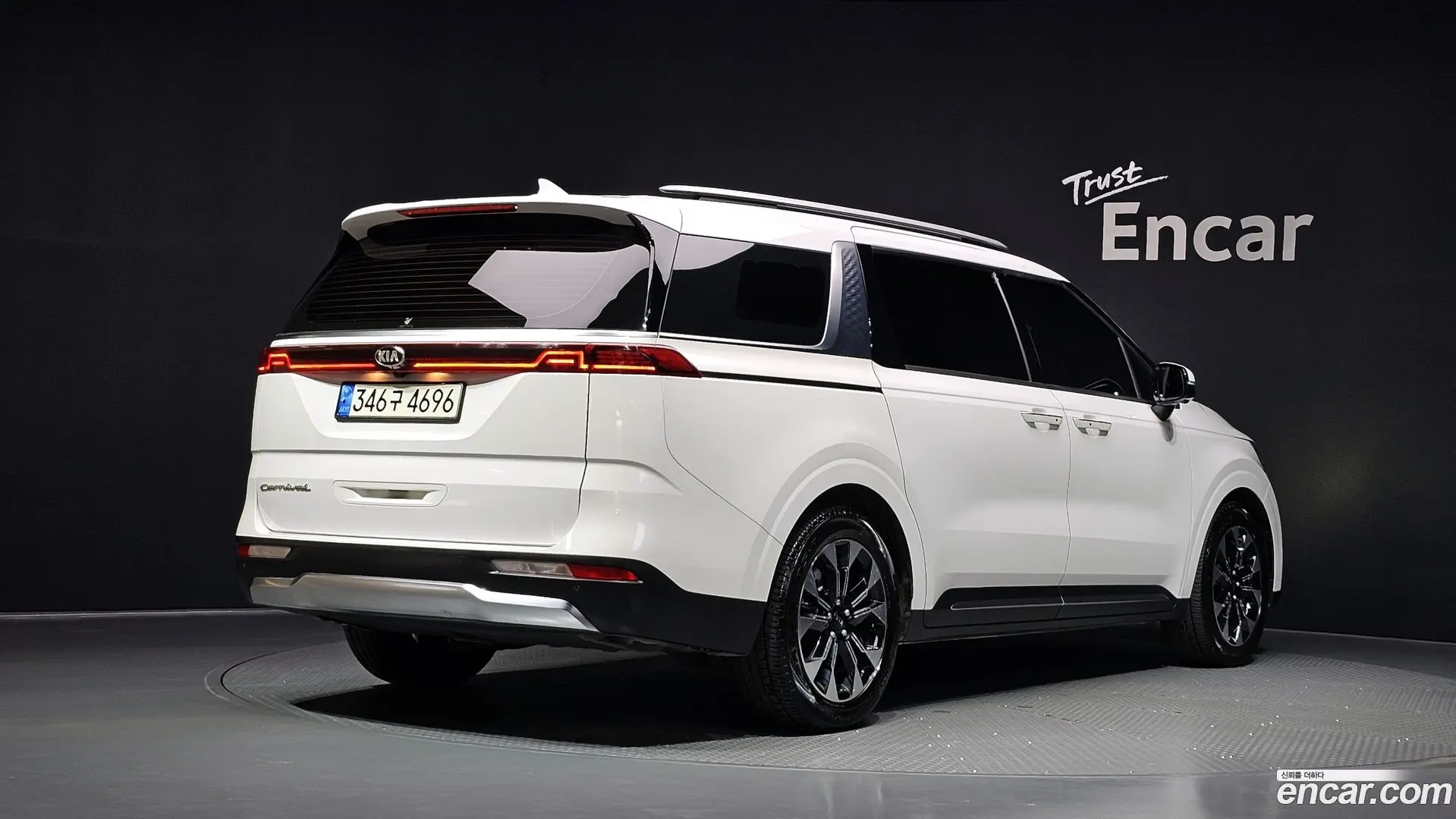 Main__Slider__Photo:Canival Kia 2021.2-1