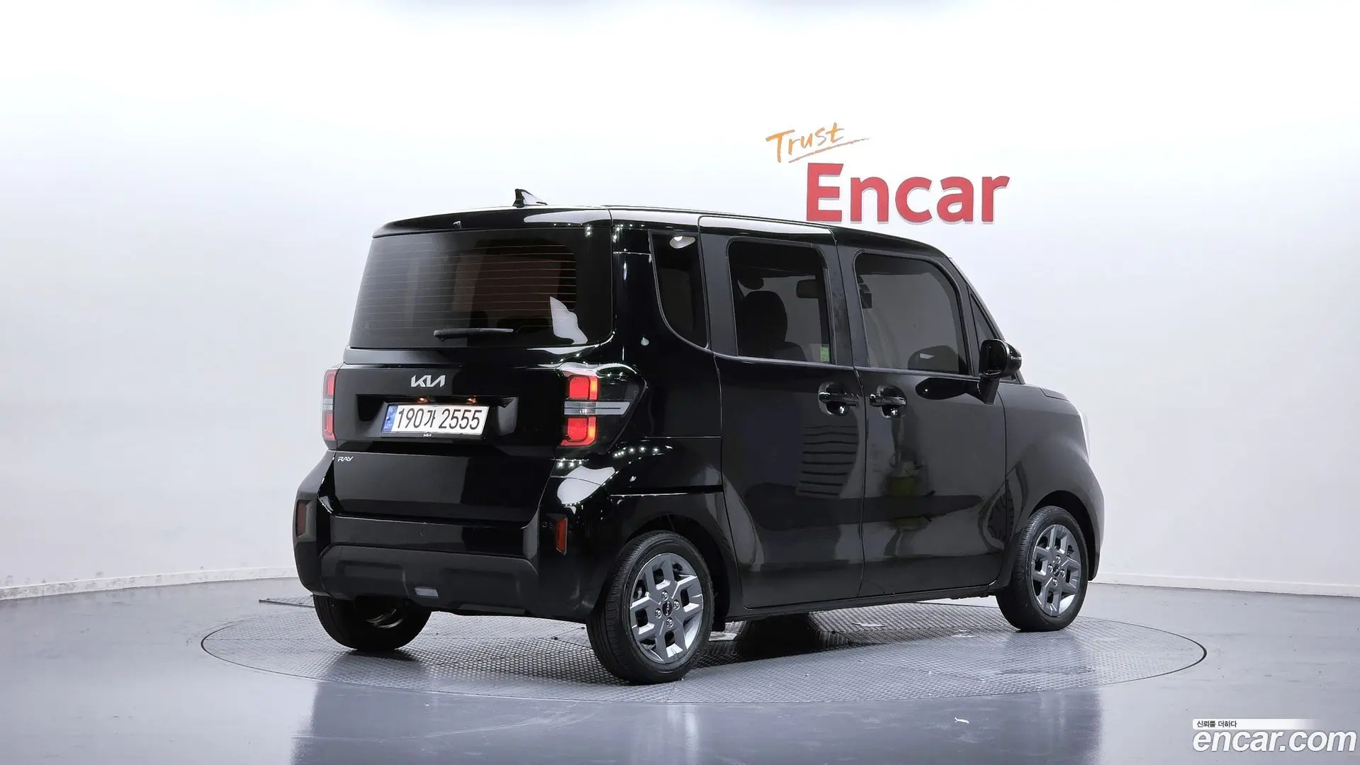 Main__Slider__Photo:RAY Kia 2023.9-1