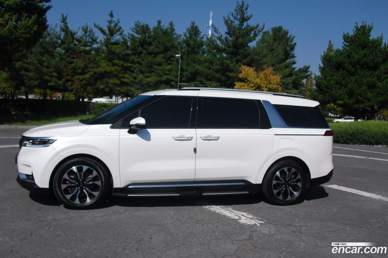 Main__Slider__Photo:Canival Kia 2021.3-1