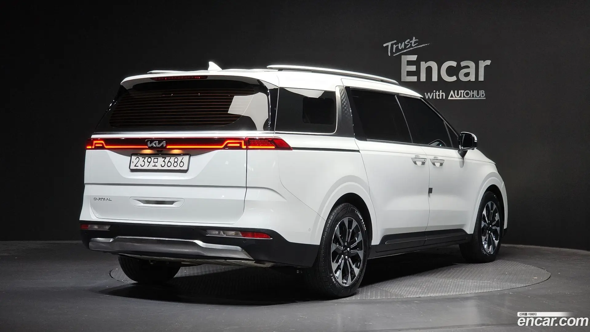 Main__Slider__Photo:Canival Kia 2022.7-1