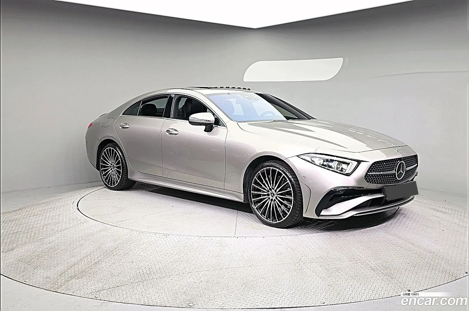 Main__Slider__Photo:CLS-Class Mercedes-Benz 2022.6-1
