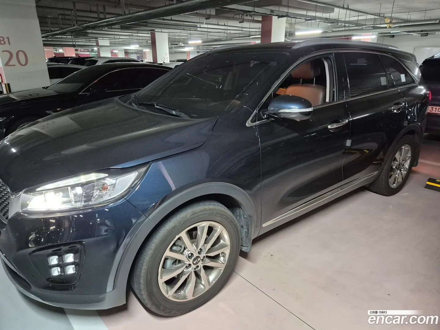 Main__Slider__Photo:Sorento Kia 2017.4-1