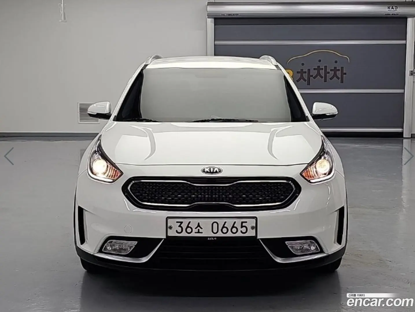 Main__Slider__Photo:Niro Kia 2016.3-1