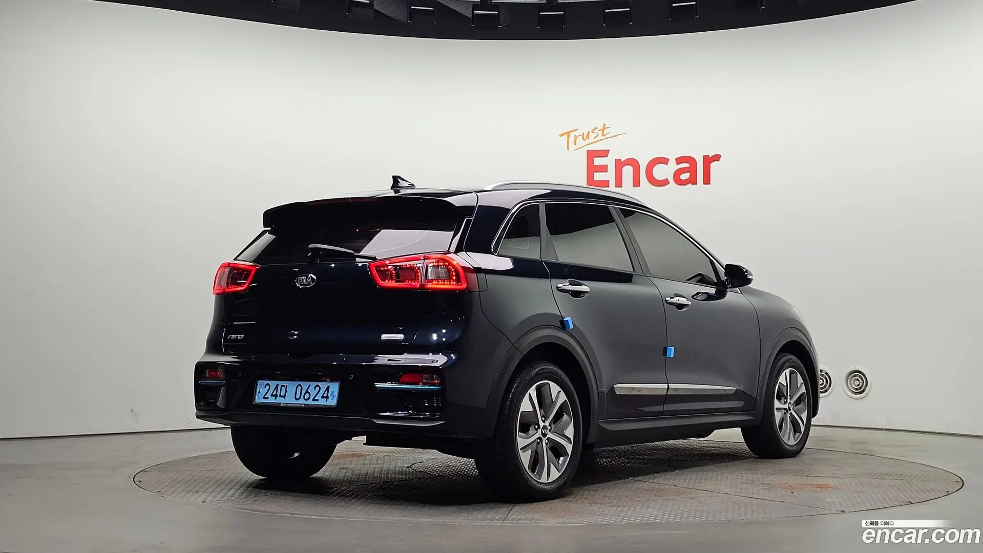 Main__Slider__Photo:Niro Kia 2020.3-1