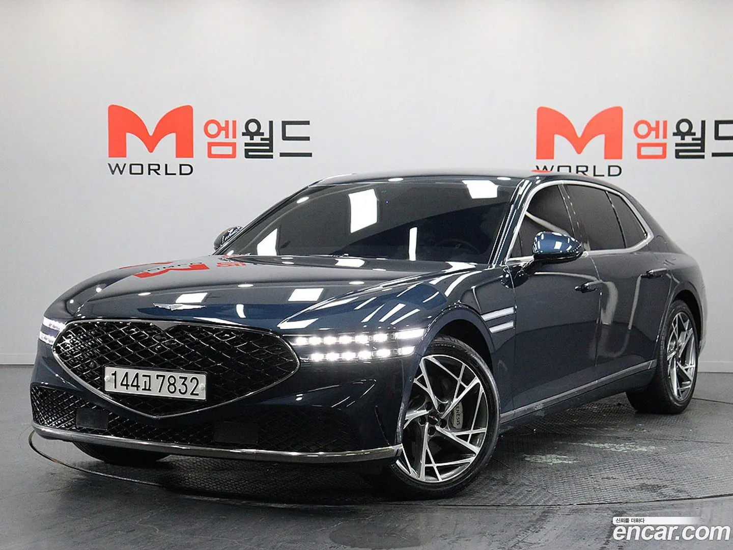 Main__Slider__Photo:G90 Genesis 2022.7-1