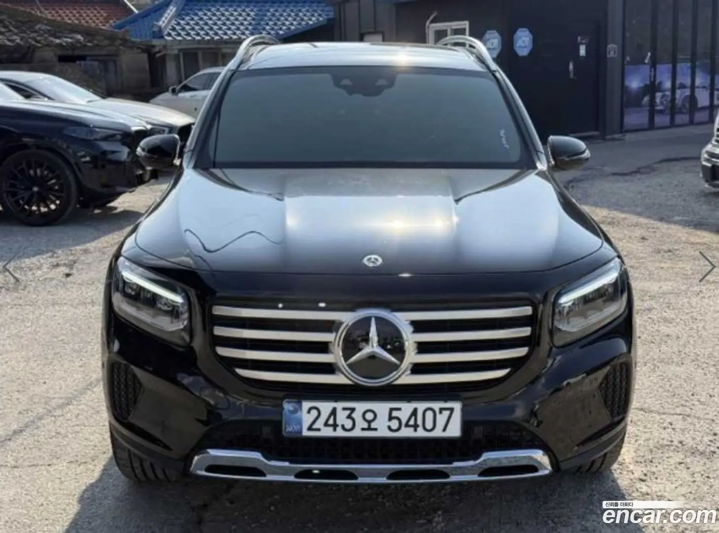 Main__Slider__Photo:GLB-Class Mercedes-Benz 2023.11-1
