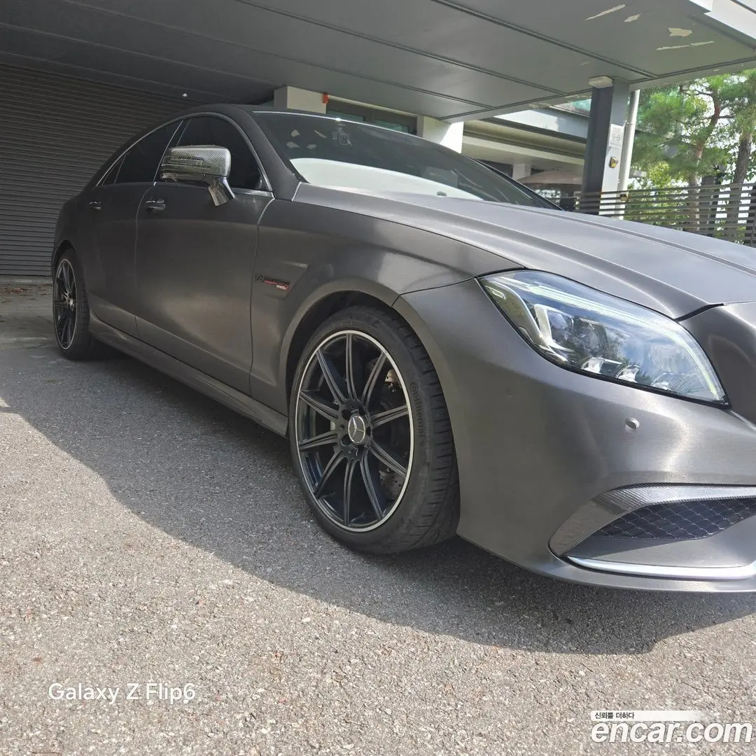 Main__Slider__Photo:CLS-Class Mercedes-Benz 2015.7-1