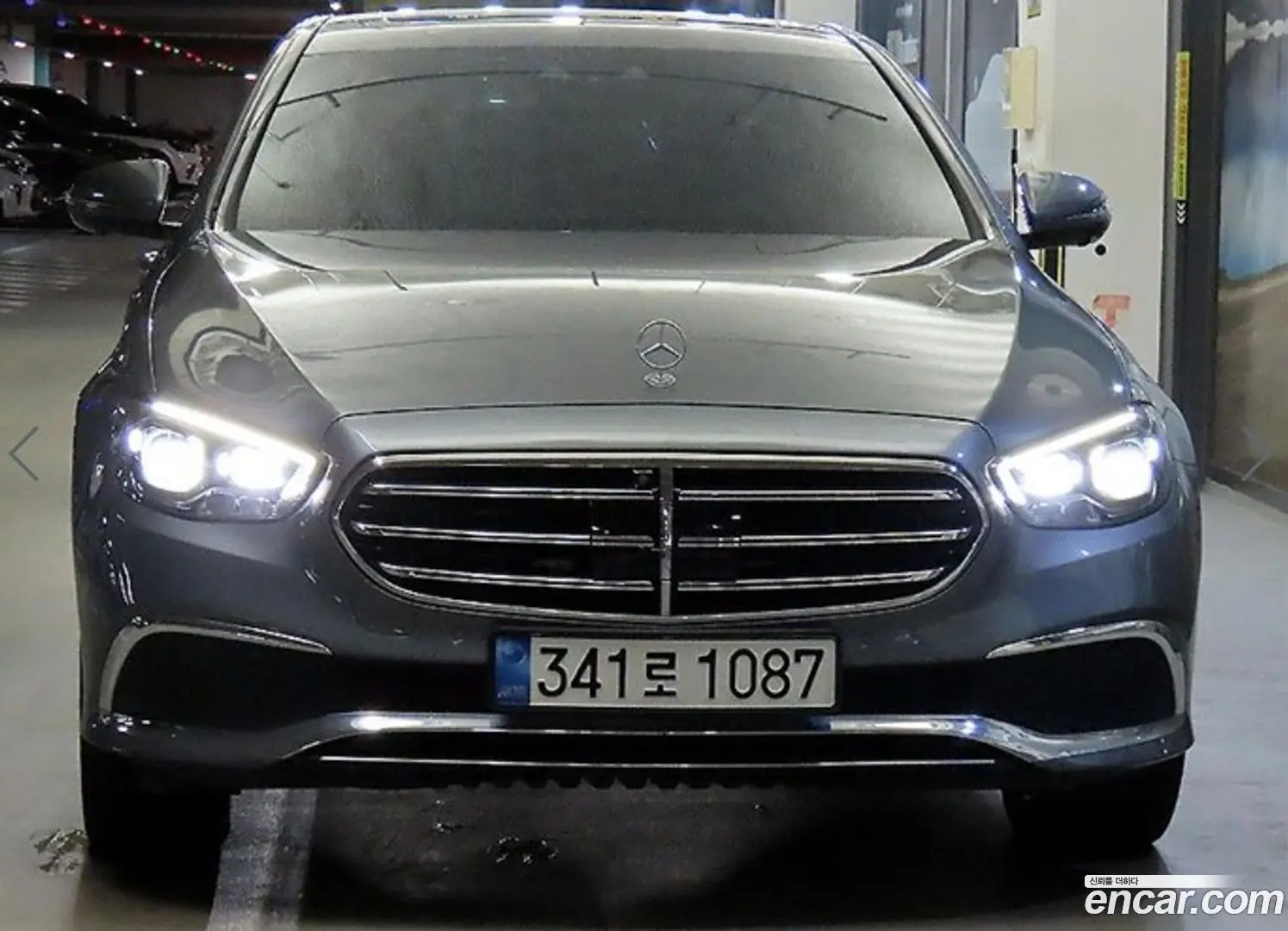 Main__Slider__Photo:E-Class Mercedes-Benz 2022.10-1