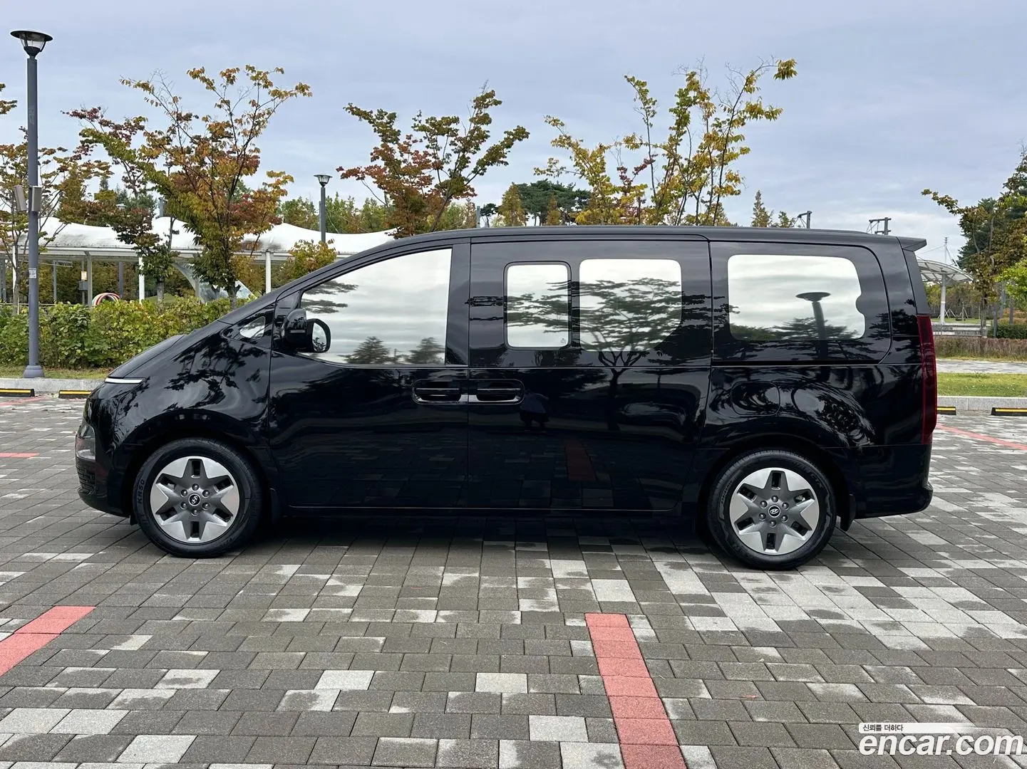 Main__Slider__Photo:Staria Hyundai 2022.11-1