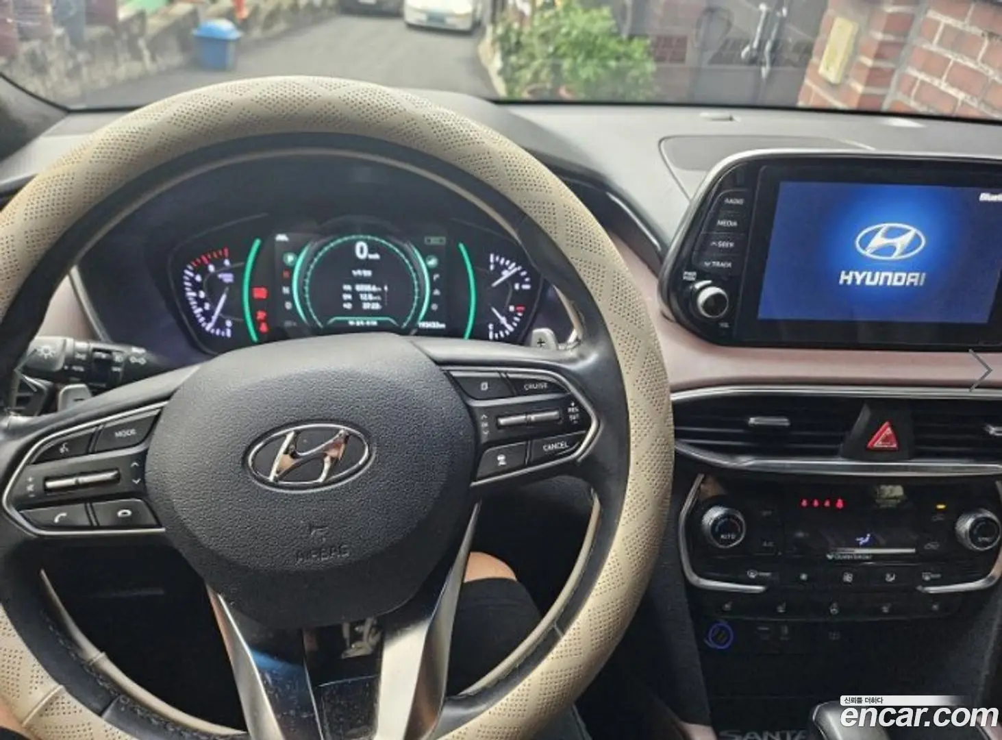 Main__Slider__Photo:Santafe Hyundai 2018.9-1