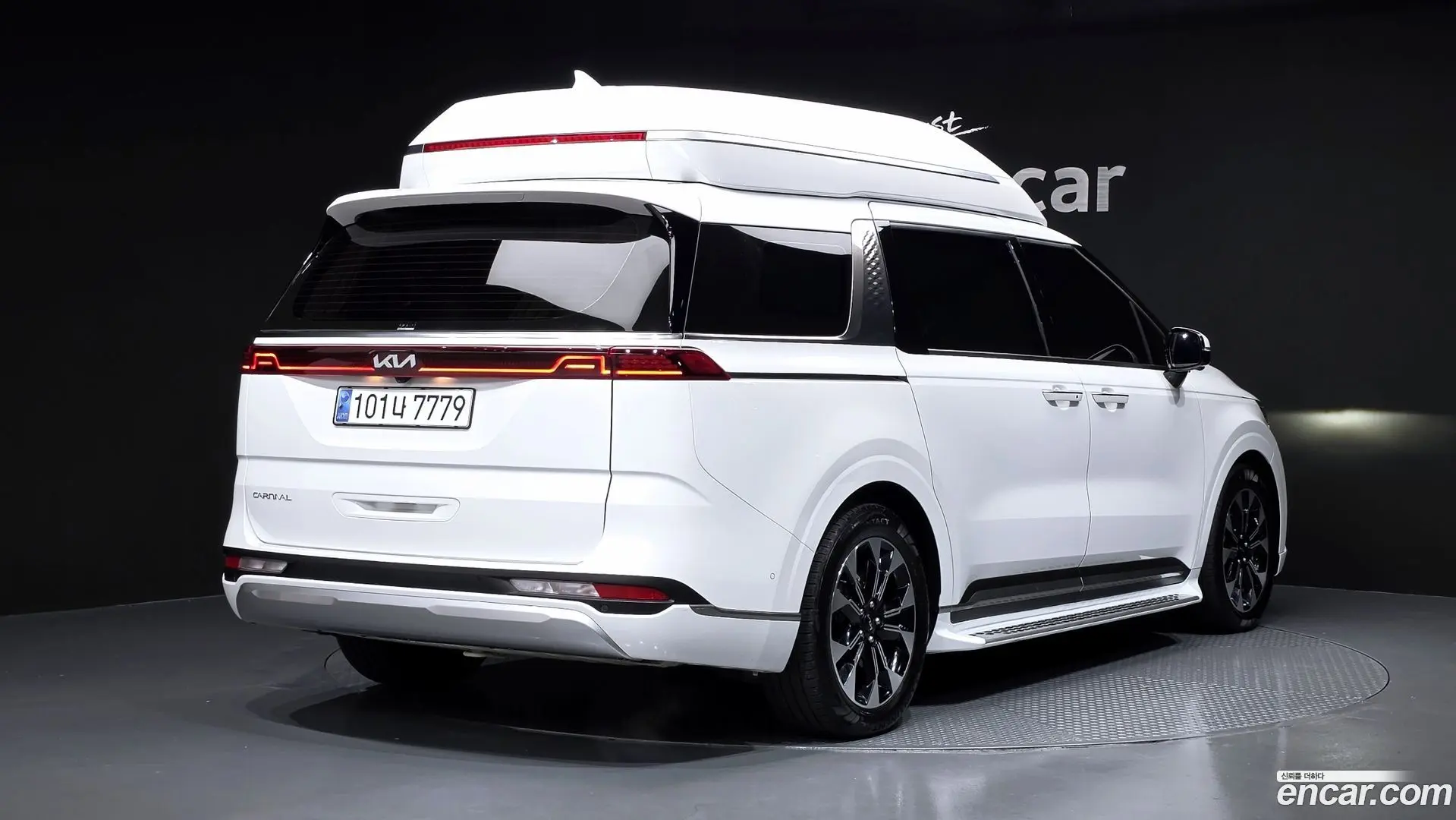 Main__Slider__Photo:Canival Kia 2023.11-1