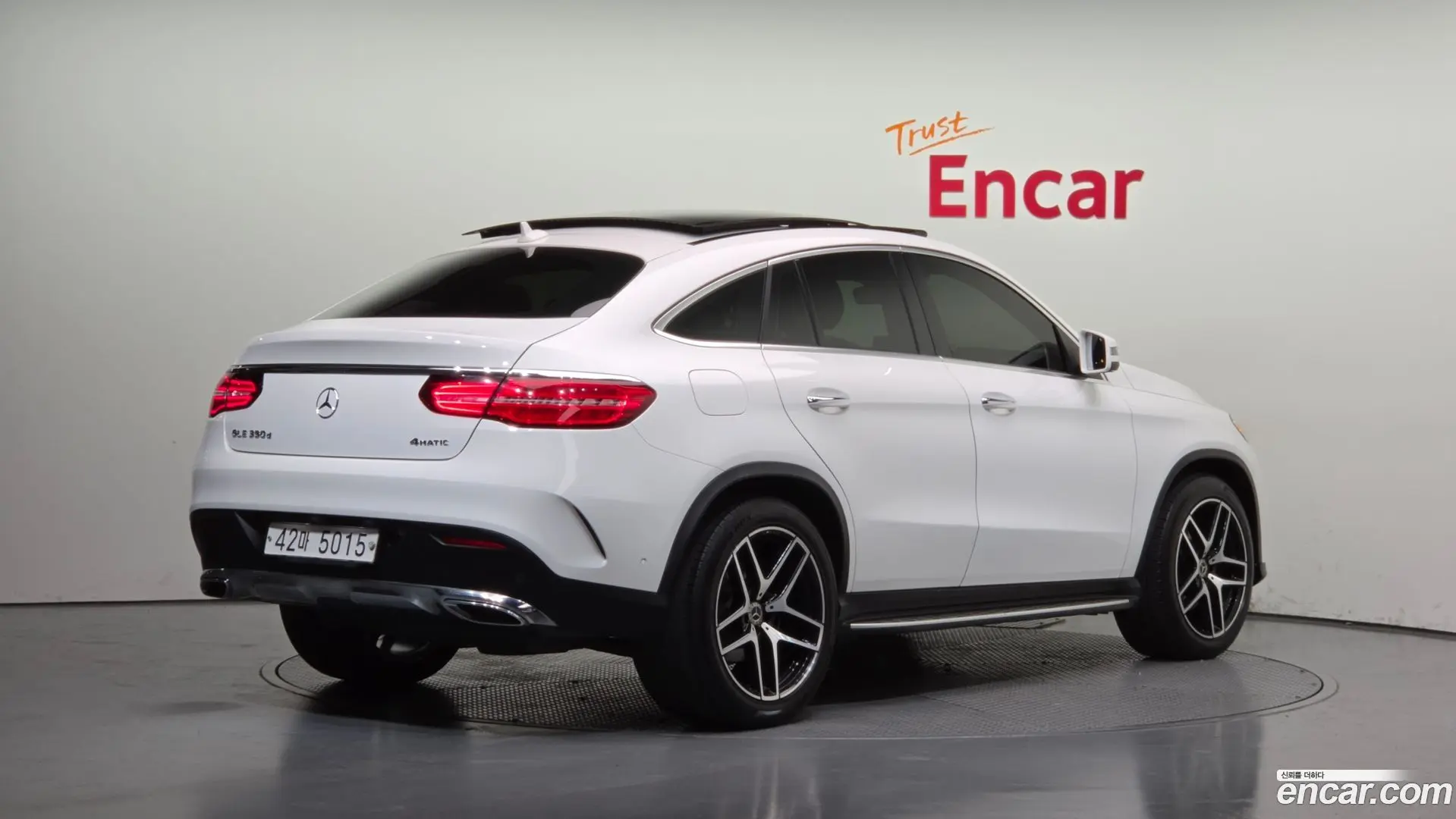 Main__Slider__Photo:GLE-Class Mercedes-Benz 2017.7-1