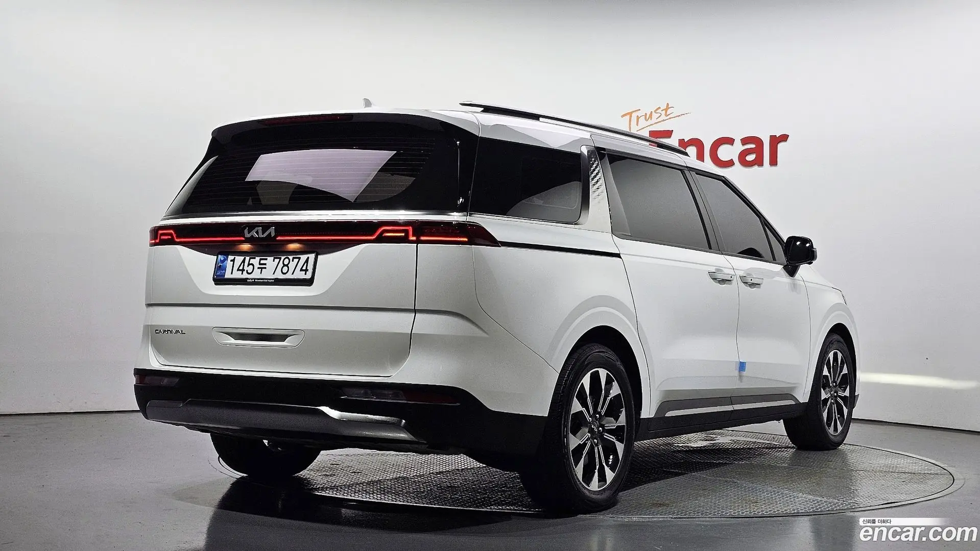 Main__Slider__Photo:Canival Kia 2021.7-1