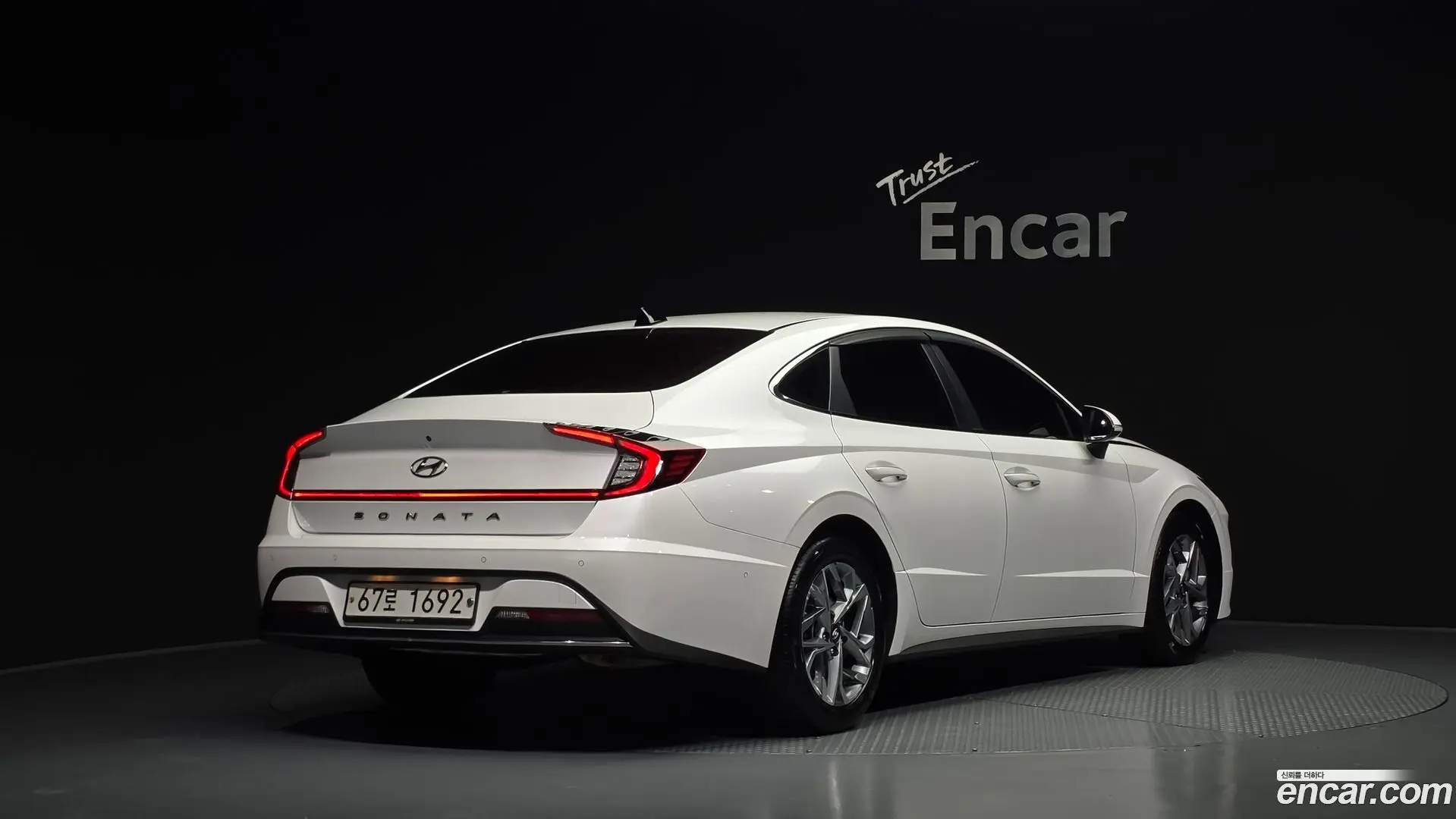 Main__Slider__Photo:Sonata Hyundai 2019.5-1