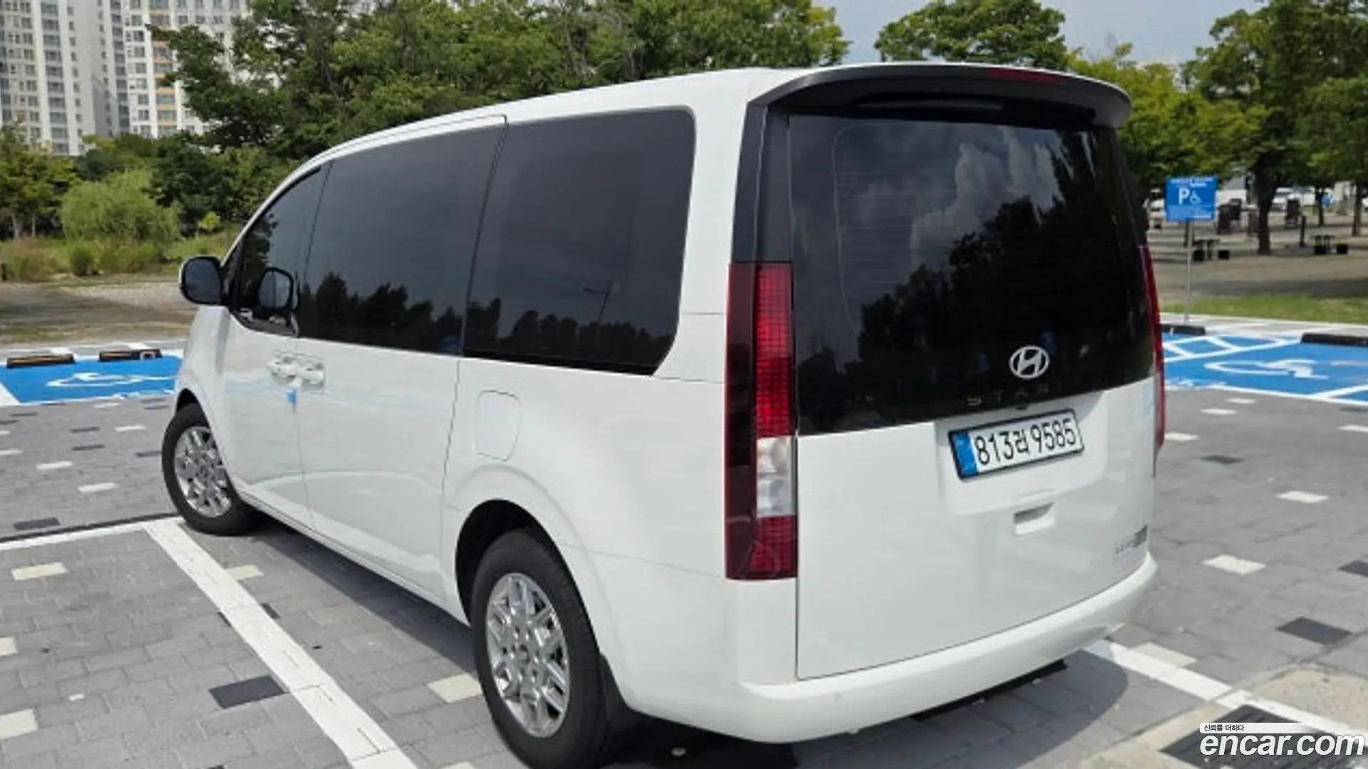 Main__Slider__Photo:Staria Hyundai 2025.5-1