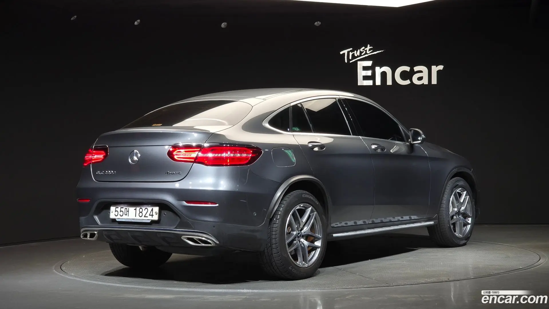 Main__Slider__Photo:GLC-Class Mercedes-Benz 2017.10-1