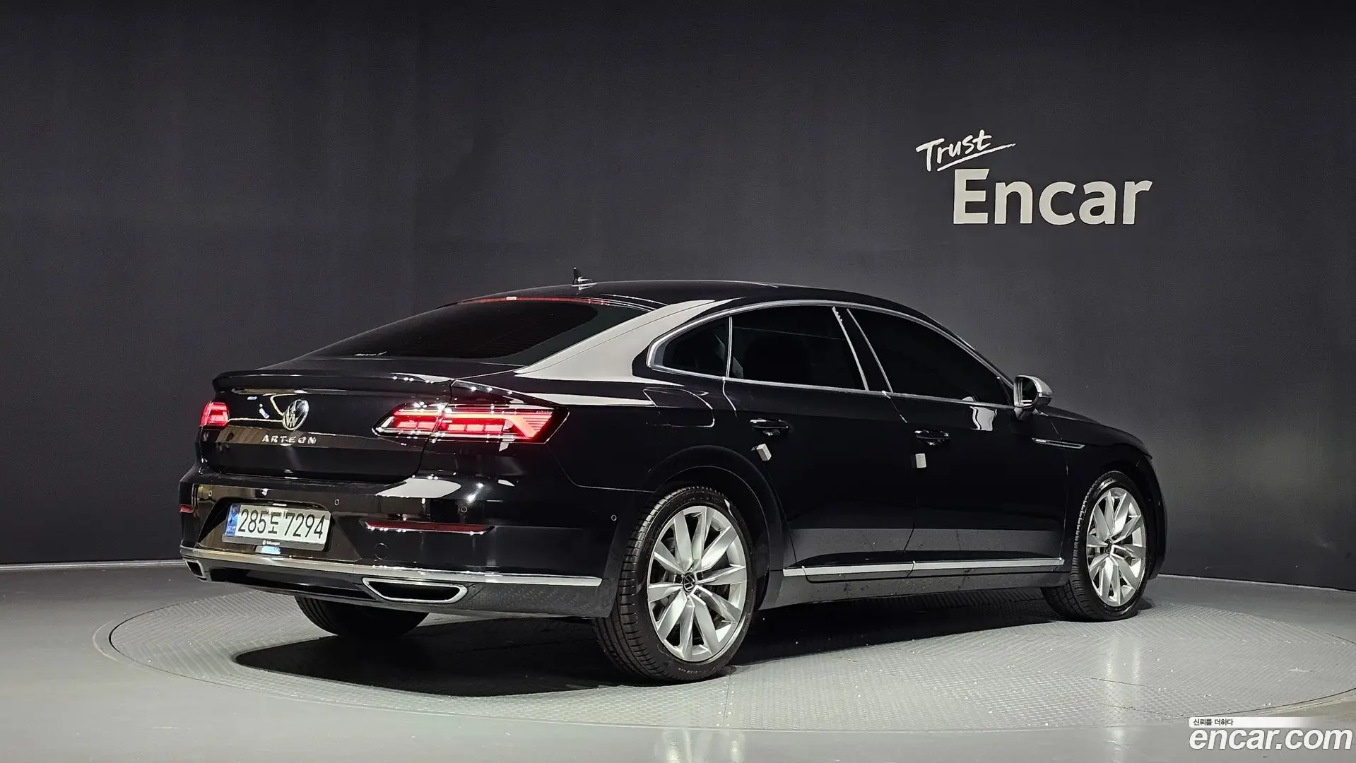 Main__Slider__Photo:Arteon Volkswagen 2023.11-1
