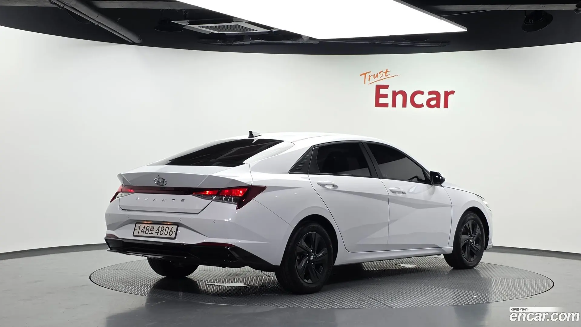 Main__Slider__Photo:AVANTE Hyundai 2022.7-1