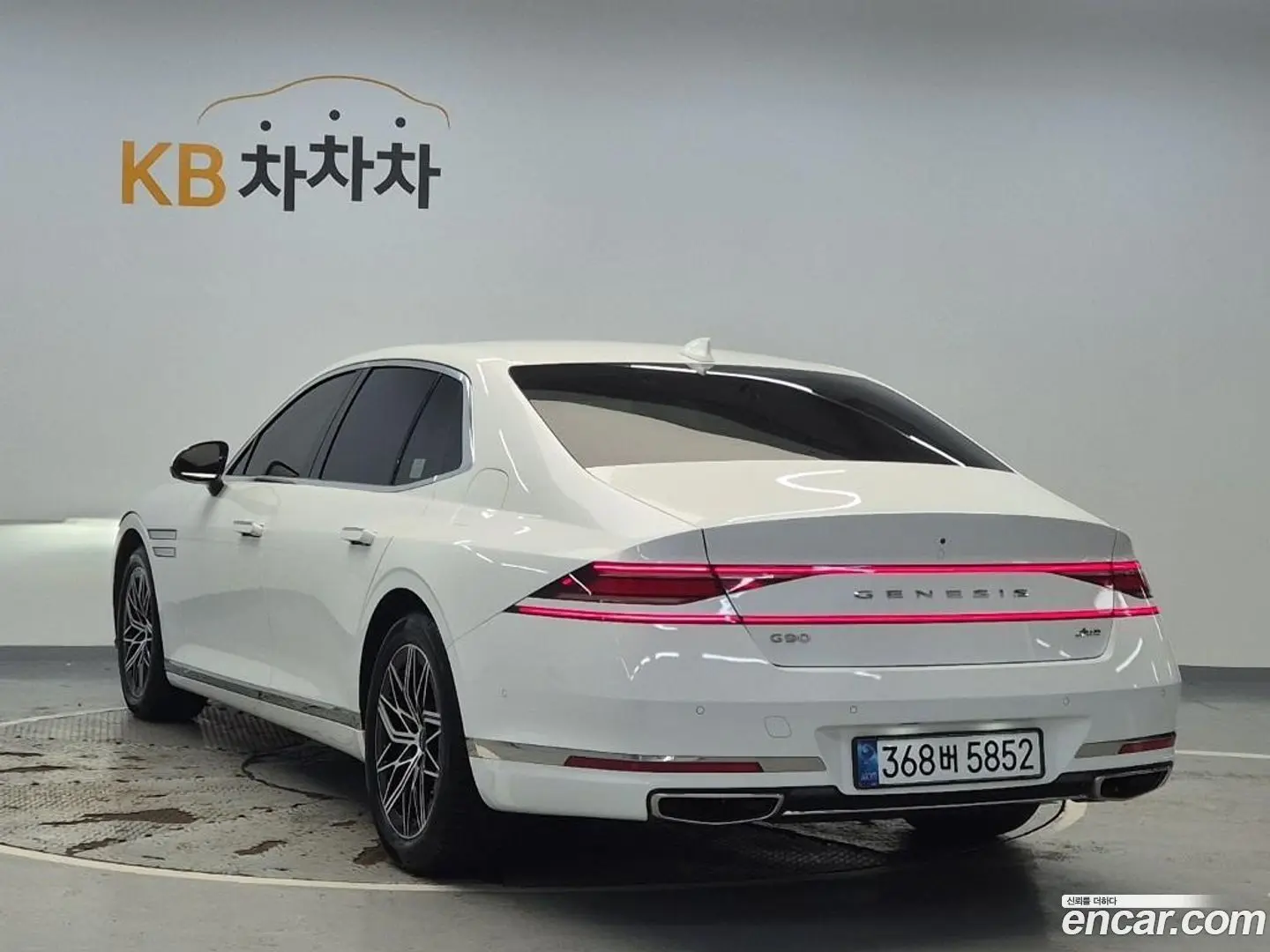 Main__Slider__Photo:G90 Genesis 2022.8-1