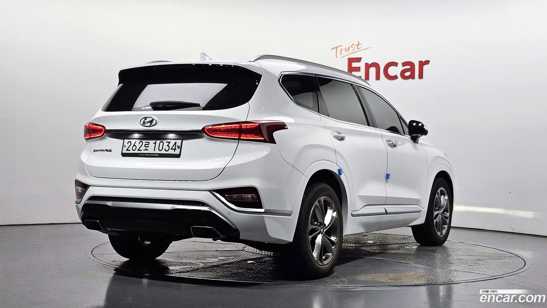 Main__Slider__Photo:Santafe Hyundai 2020.0-1