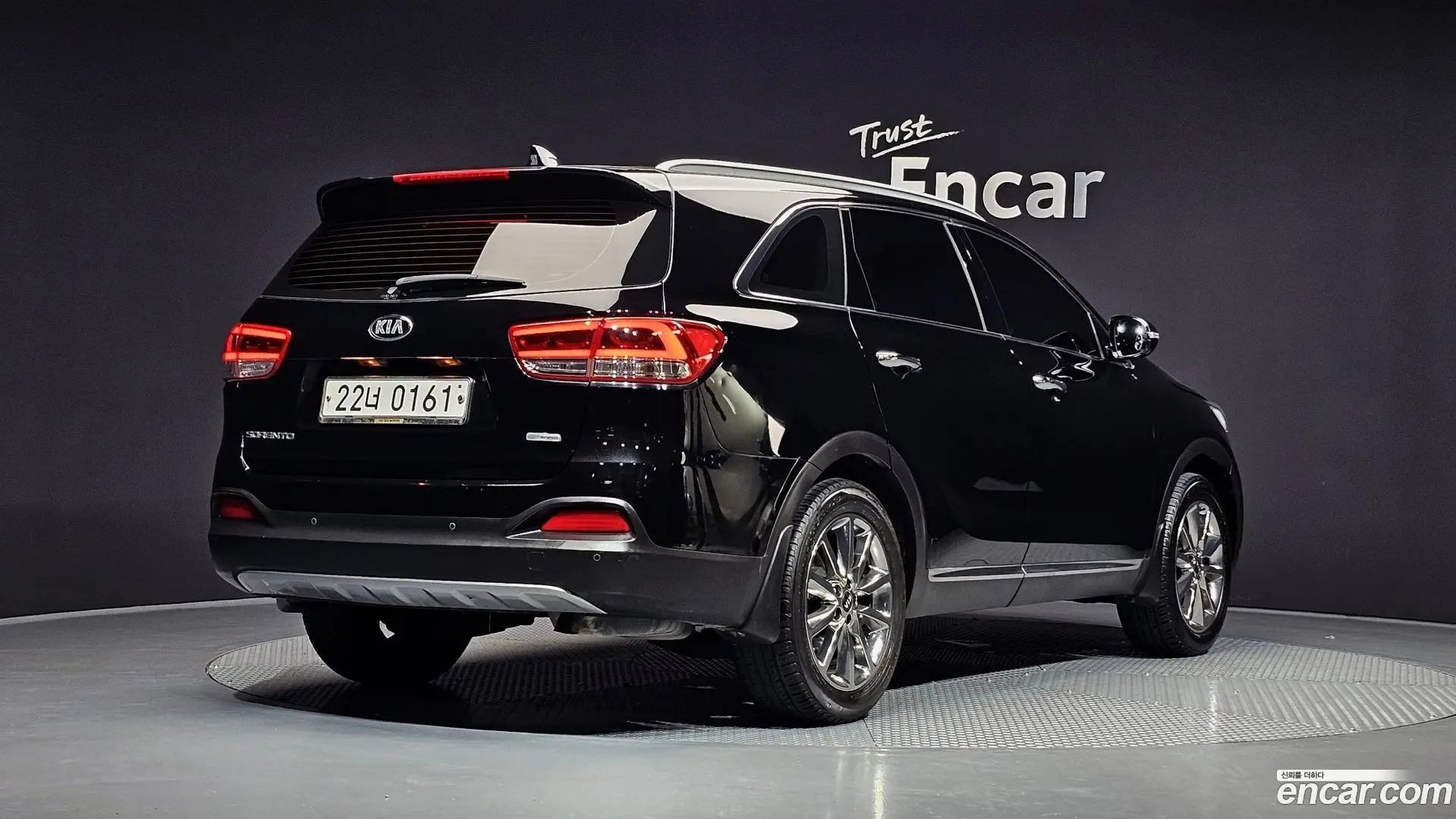 Main__Slider__Photo:Sorento Kia 2016.10-1