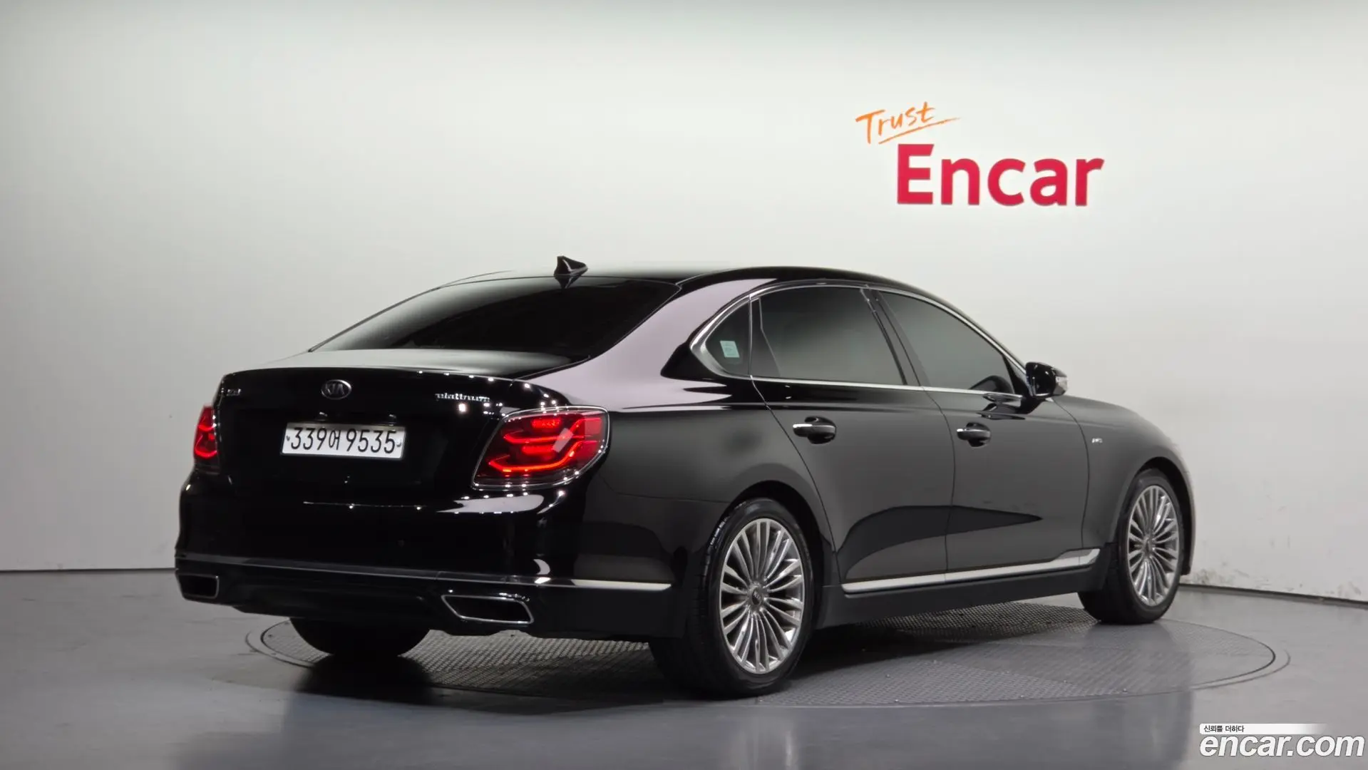 Main__Slider__Photo:K9 Kia 2019.8-1