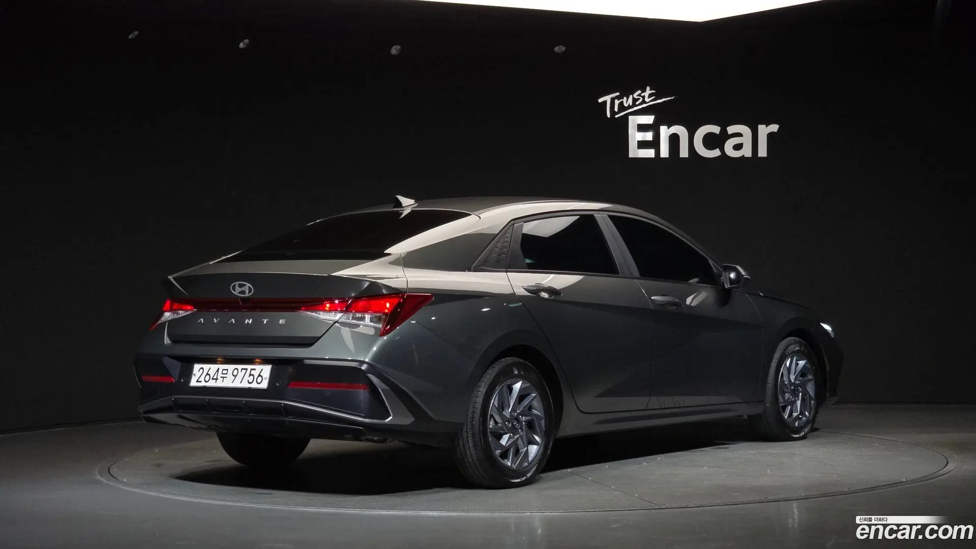 Main__Slider__Photo:AVANTE Hyundai 2023.8-1