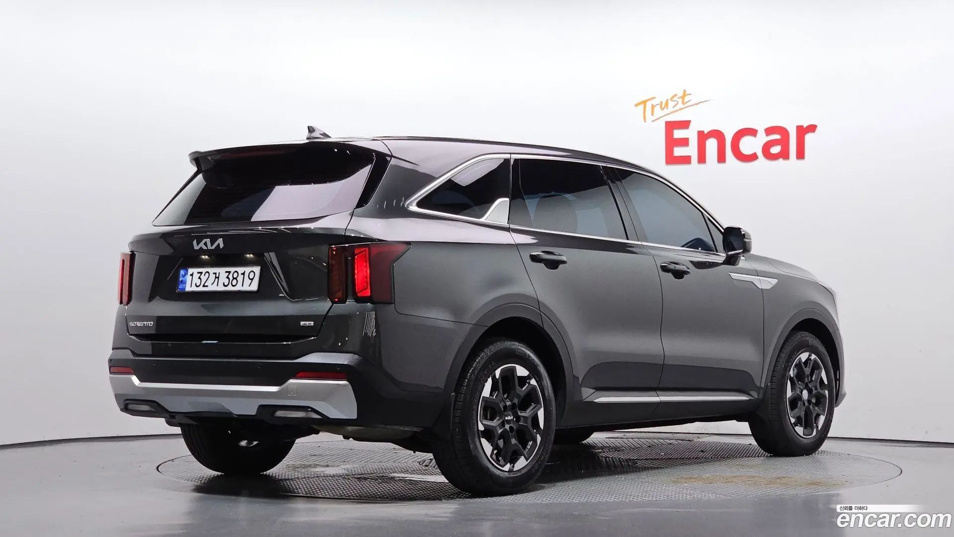 Main__Slider__Photo:Sorento Kia 2023.10-1