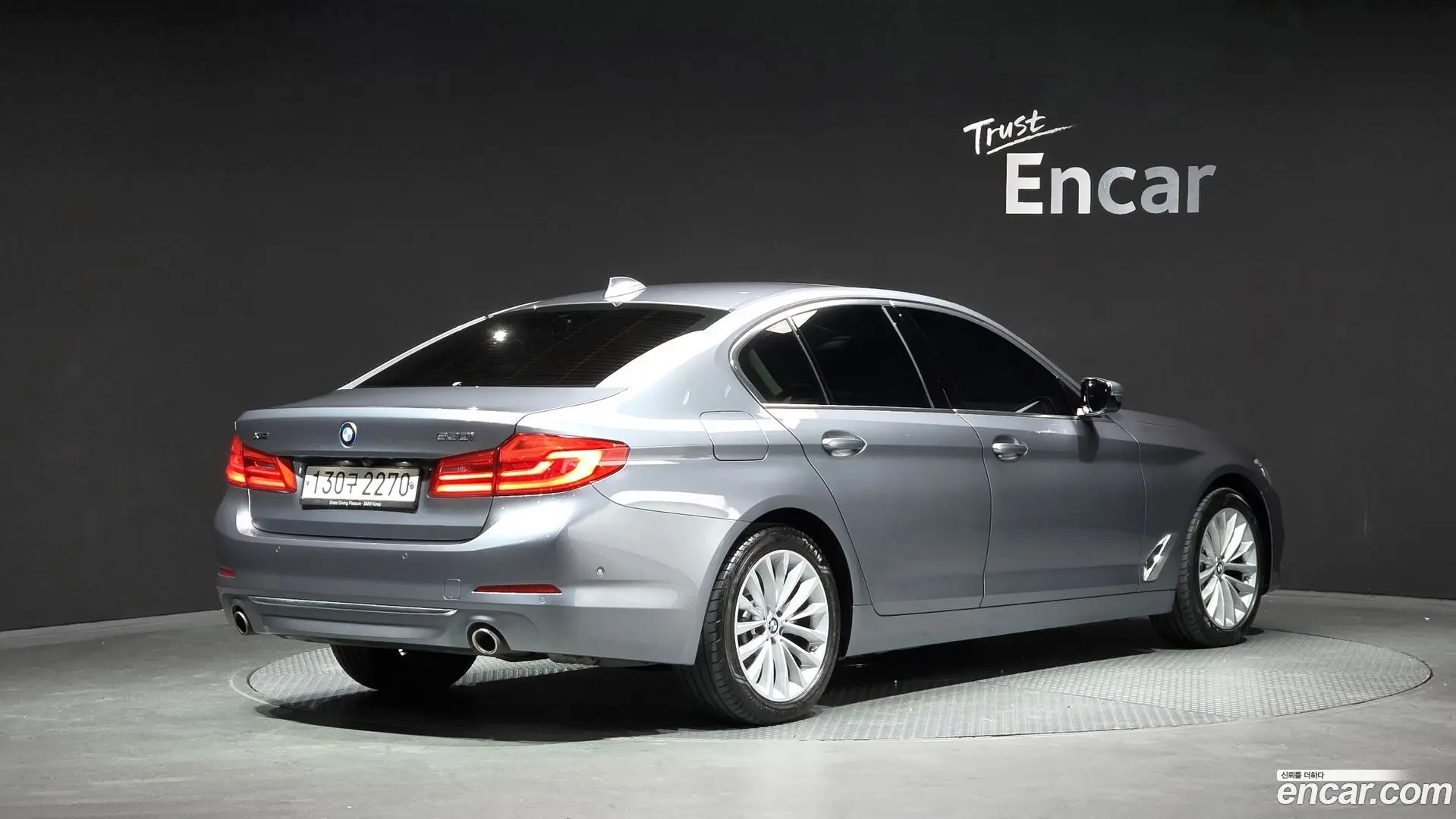 Main__Slider__Photo:5-Series BMW 2019.6-1