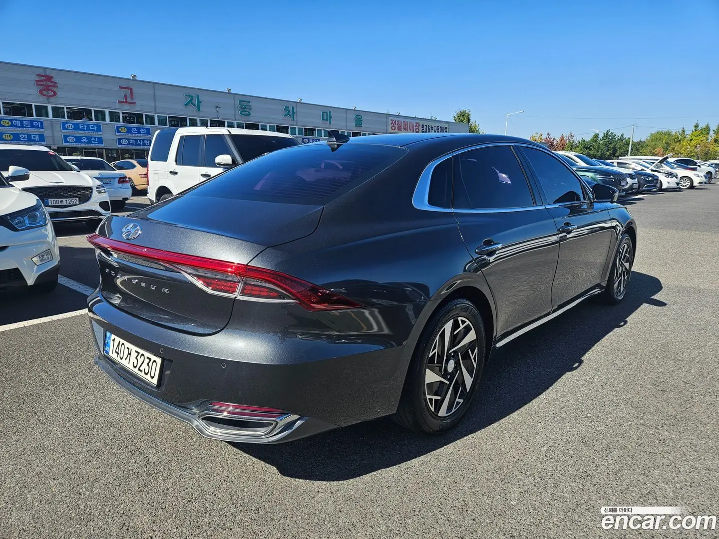 Main__Slider__Photo:Grandeur Hyundai 2021.0-1