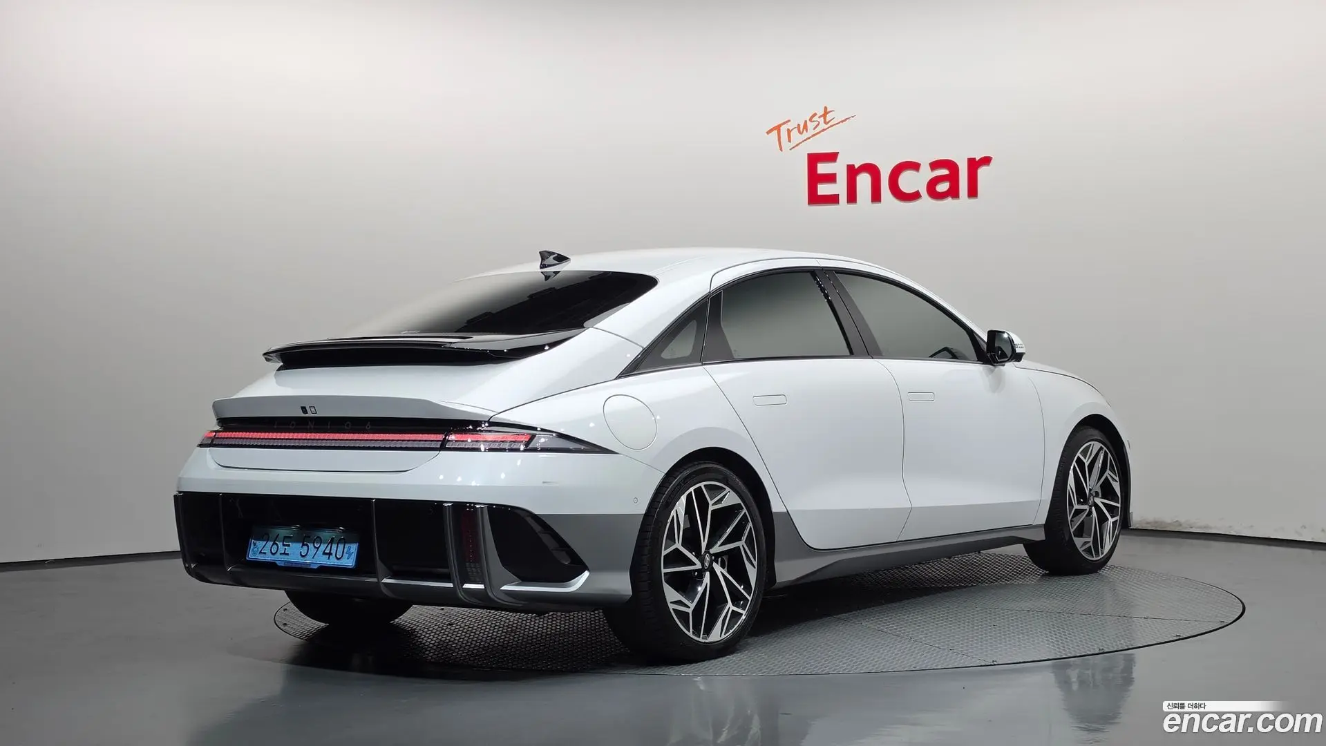 Main__Slider__Photo:Ioniq6 Hyundai 2023.9-1