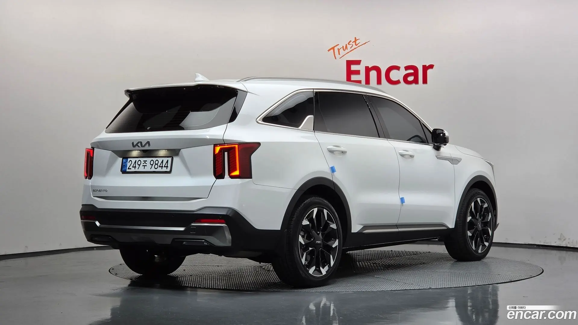 Main__Slider__Photo:Sorento Kia 2025.1-1