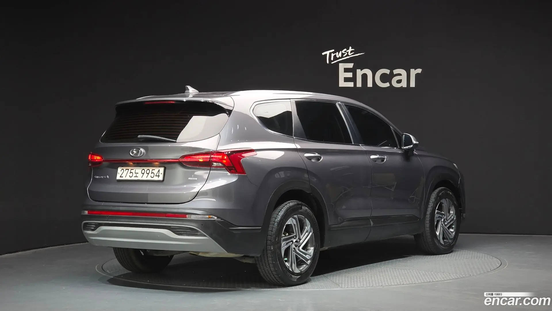 Main__Slider__Photo:Santafe Hyundai 2020.11-1