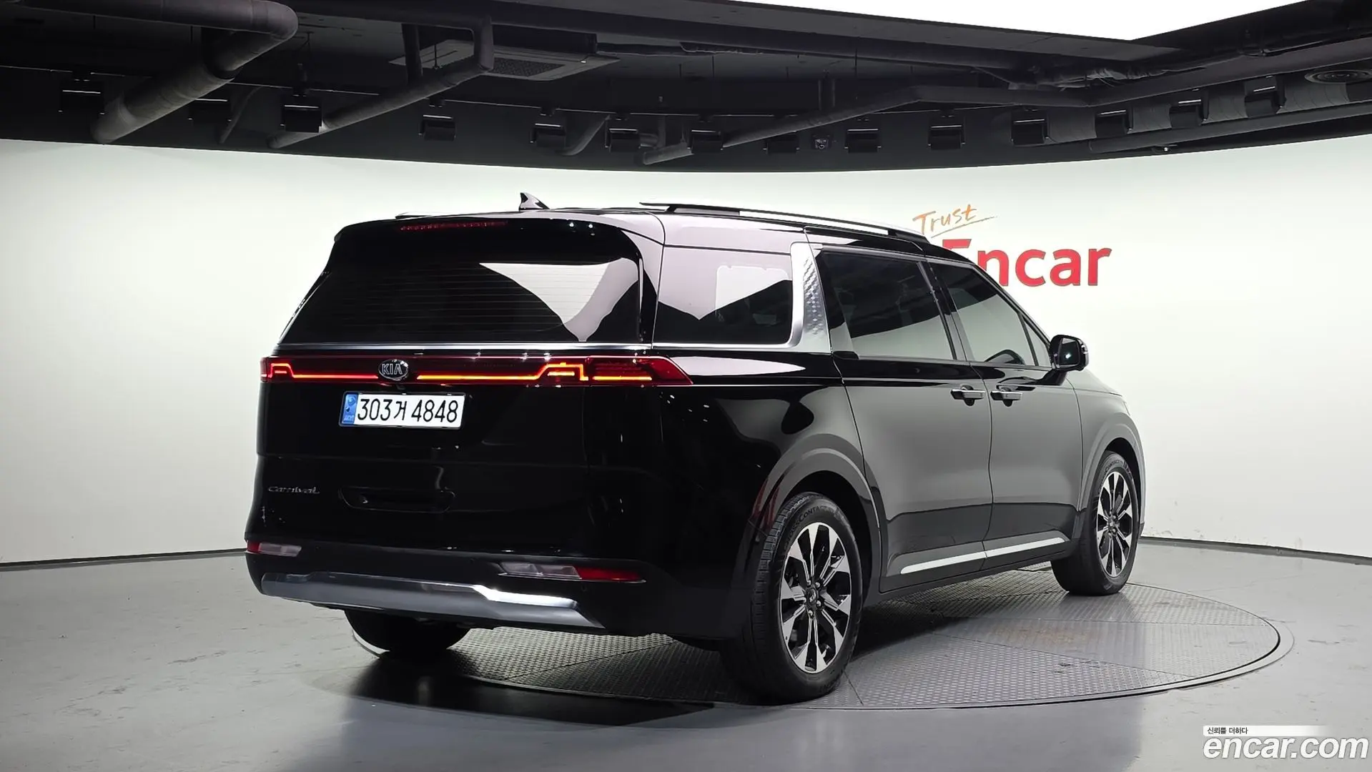 Main__Slider__Photo:Canival Kia 2020.10-1