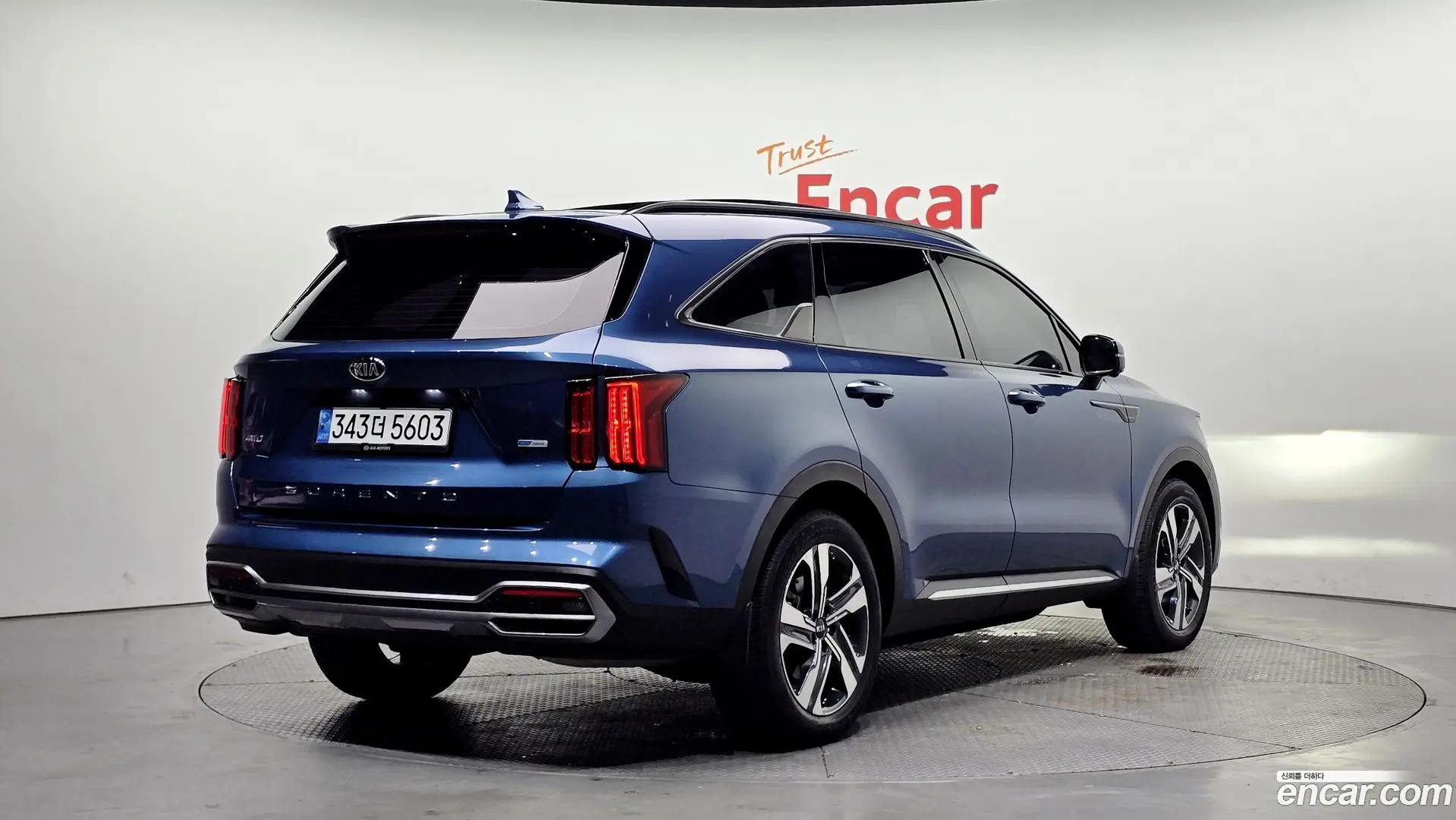 Main__Slider__Photo:Sorento Kia 2020.9-1